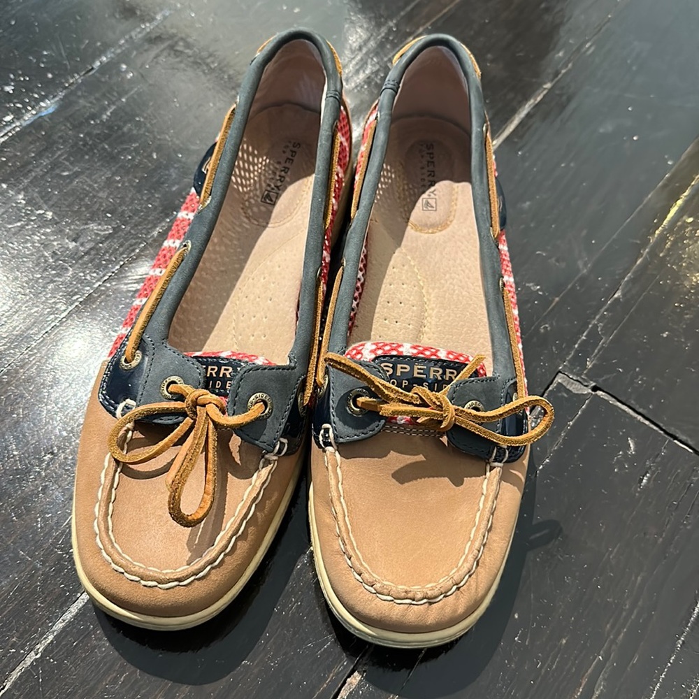 Sperry boat shoes